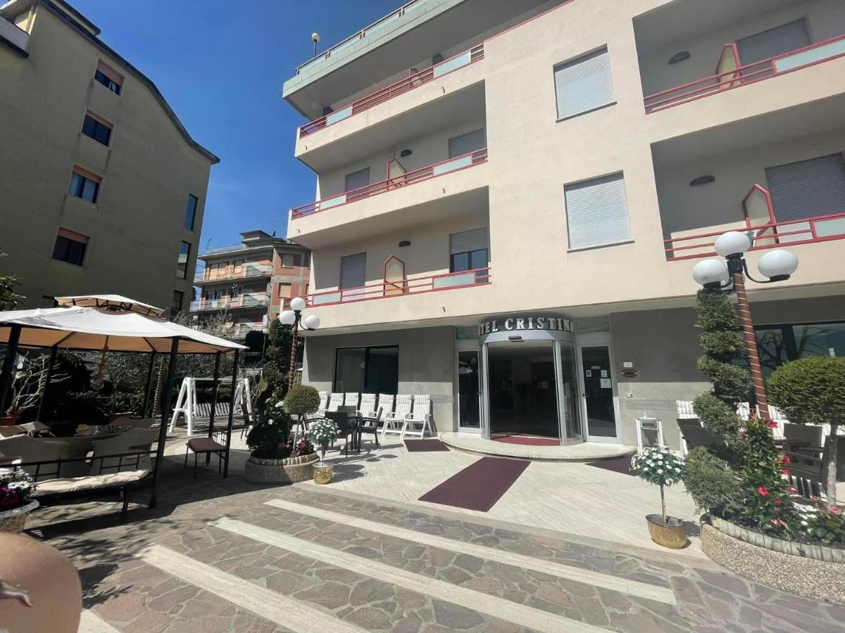 Hotel Cristina Chianciano Terme Eksteriør bilde