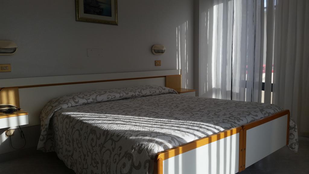 Hotel Cristina Chianciano Terme Eksteriør bilde