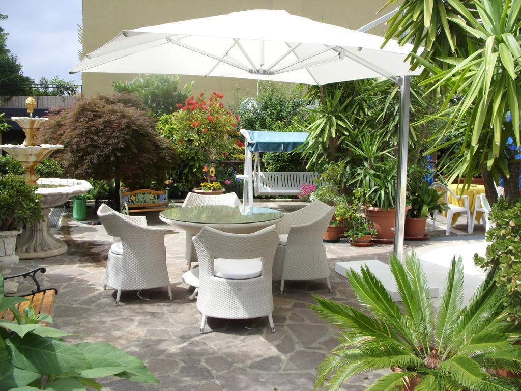 Hotel Cristina Chianciano Terme Eksteriør bilde